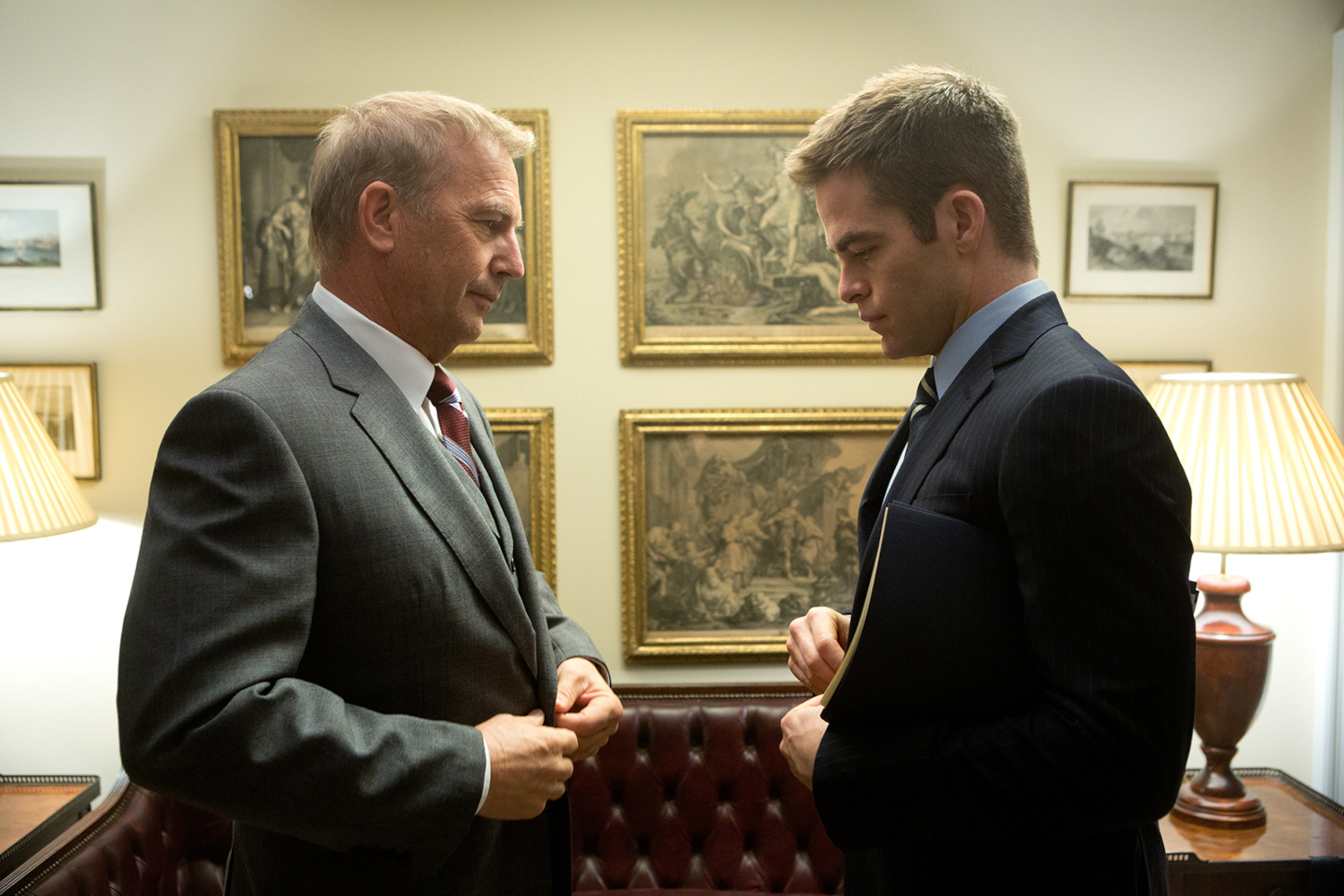 JACK RYAN: SHADOW RECRUIT