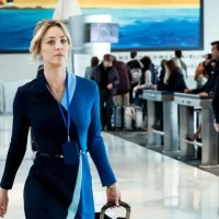 The_Flight_Attendant_Saison1_01