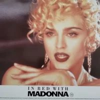 In_Bed_With_Madonna_04