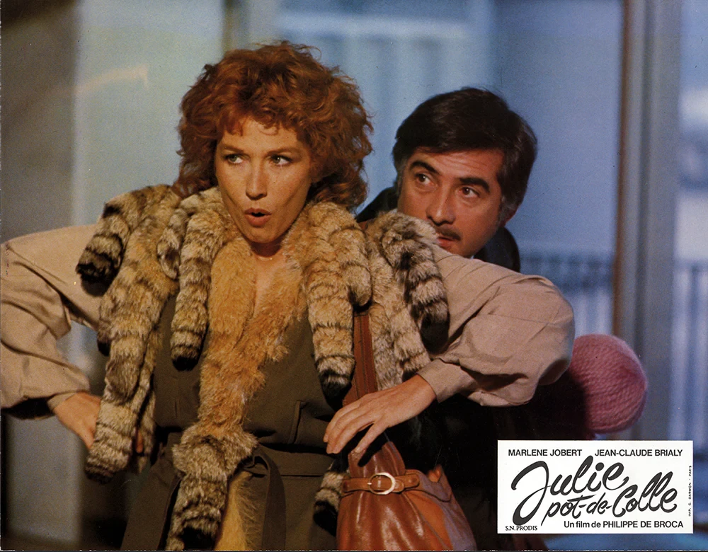 Julie_pot_de_colle_01