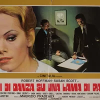 chasses_croises_sur_une_lame_de_rasoir_01