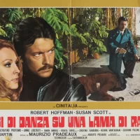 chasses_croises_sur_une_lame_de_rasoir_03