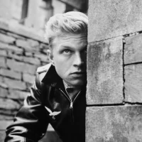 l_evade_du_camp_1_01