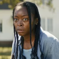 The_Woman_In_The_Yard_02