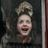 The_Ugly_Stepsister_02