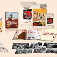 La_Mort_aux_trousses_01