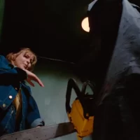 Le_Sadique_a_la_tronconneuse_02